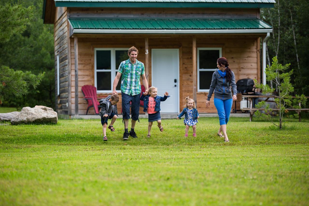 Chalets Du Domaine Yamaska Bromont Exterior photo